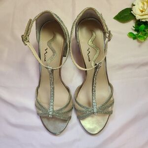 Nina Silver Chunky Rhinestones Heels 🤍🌴